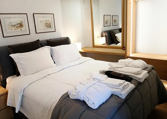 Aelia Luxury Properties - Executive Apartment