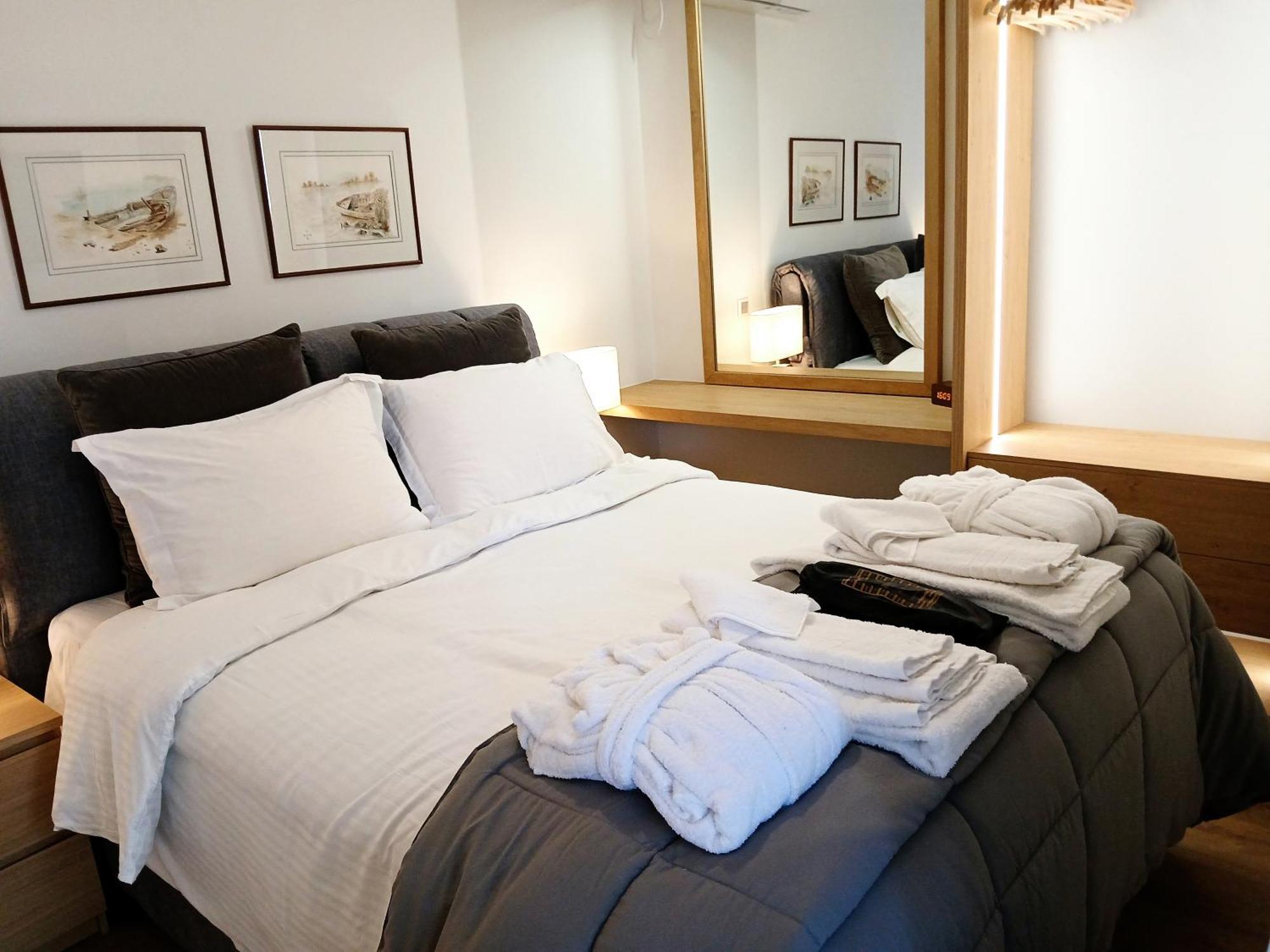 Aelia Luxury - Executive Athens